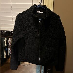 Double Zero lovely large black fleece jacket with pockets